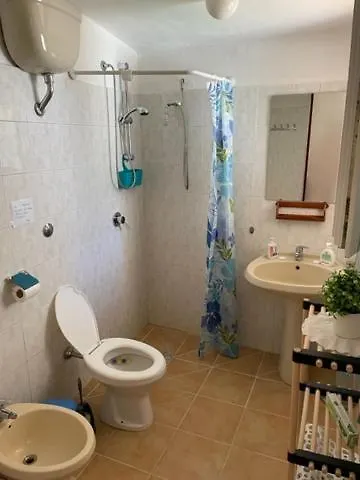 Stefania Guest House Giba Apartment