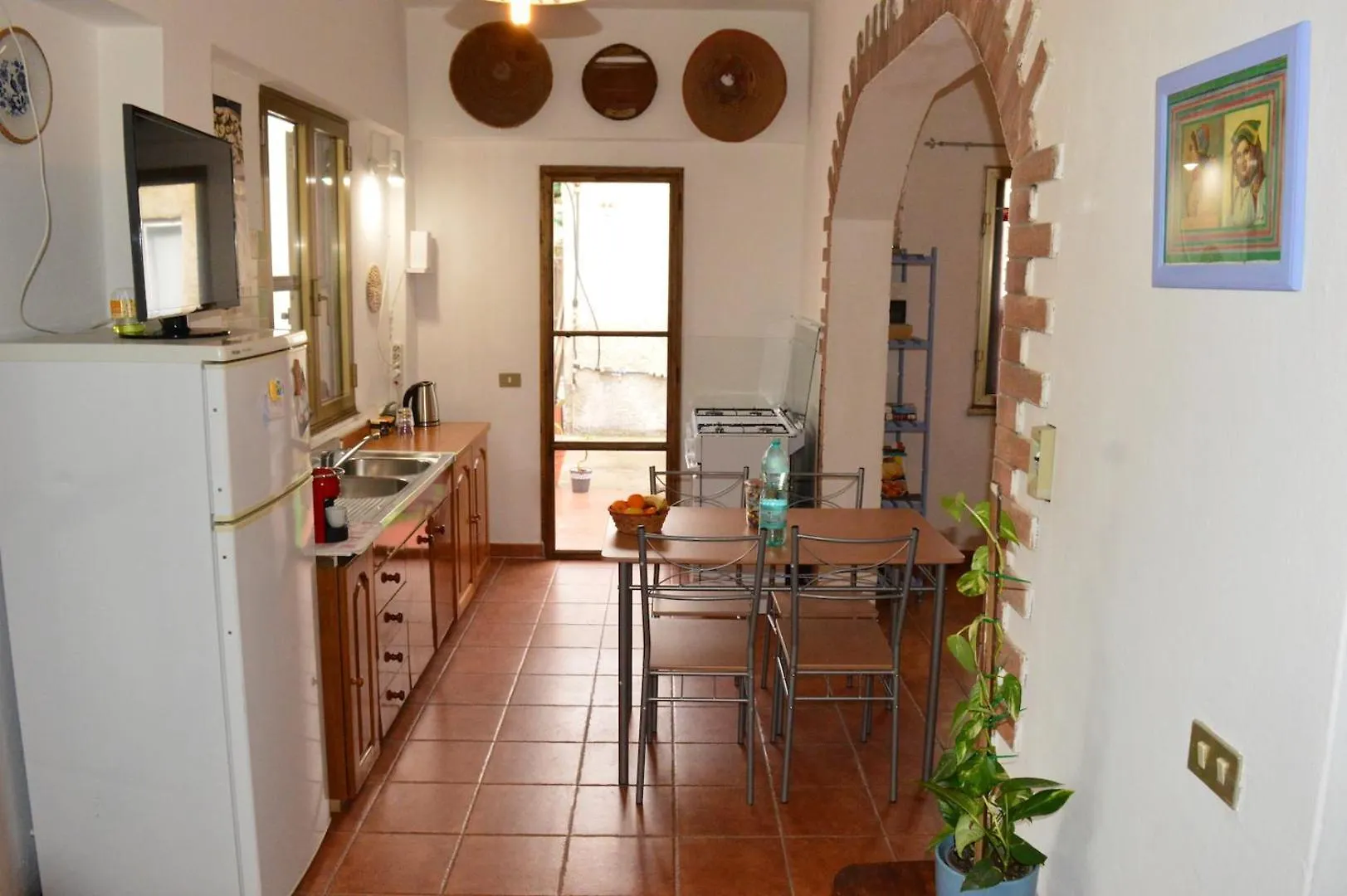 Stefania Guest House Giba 0*,