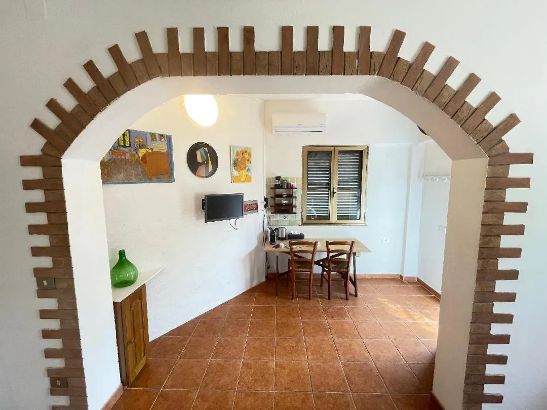 Lejlighed Stefania Guest House Giba Italien